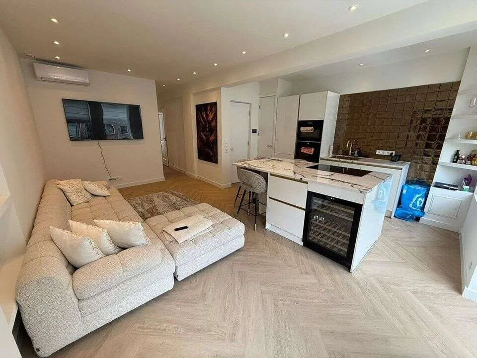 Foto van de Appartement gelegen aan de Van Woustraat in Amsterdam