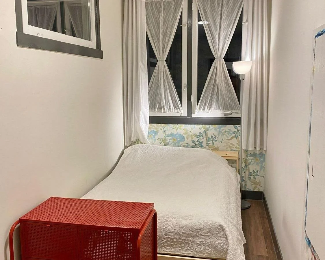 Foto van de Kamer gelegen aan de Handboogstraat in Amsterdam