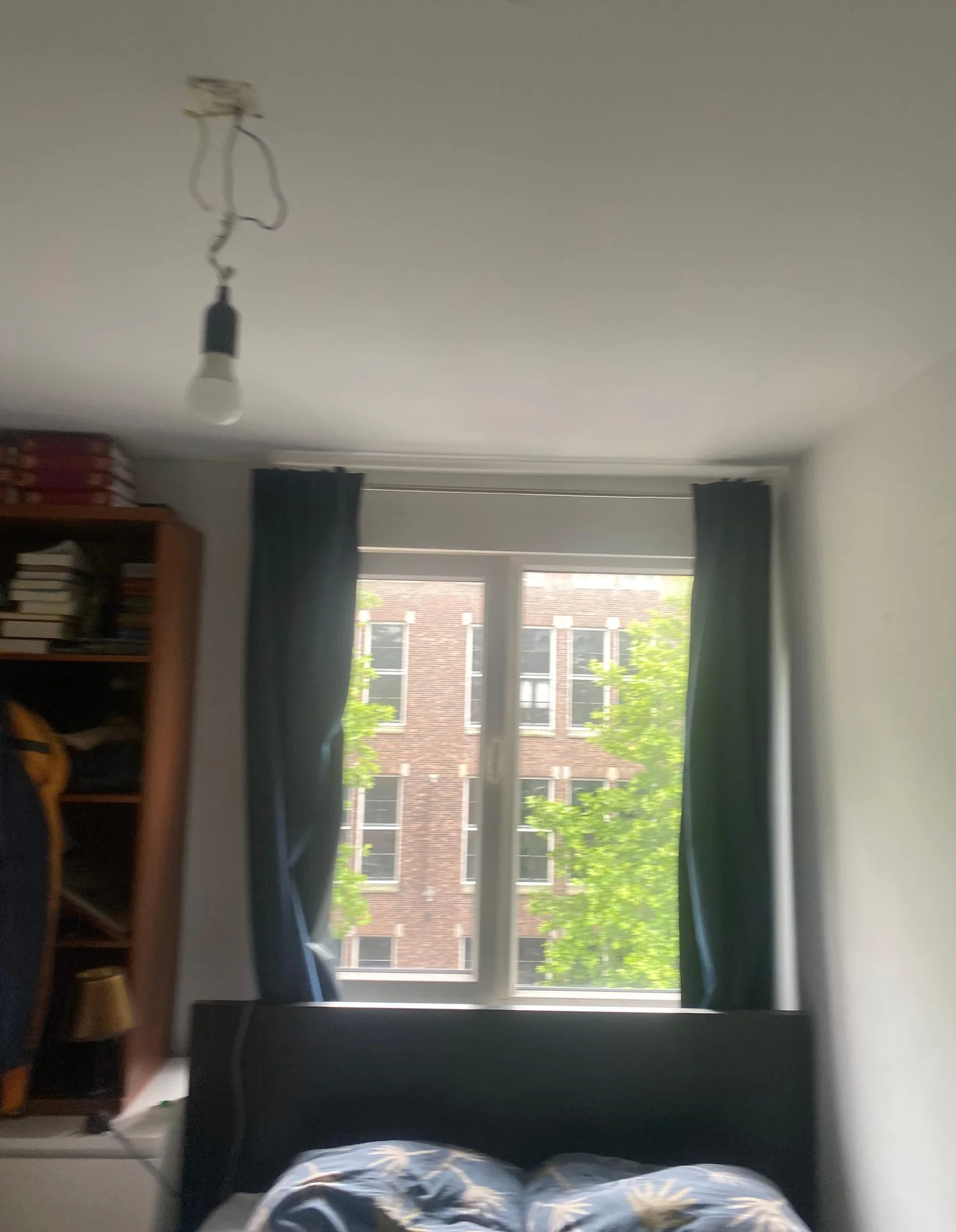 Foto van de Kamer gelegen aan de Mathenesserdijk in Rotterdam