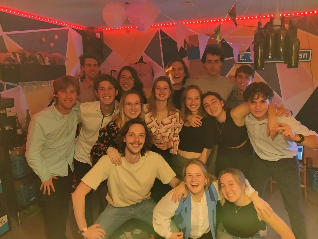 Foto van de Kamer gelegen aan de E. du Perronlaan in Delft