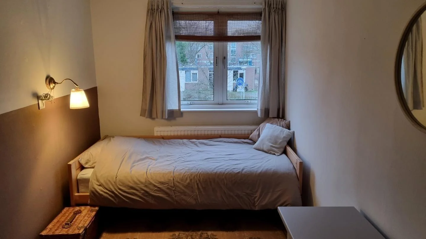 geblurde versie van de foto als achtergrond