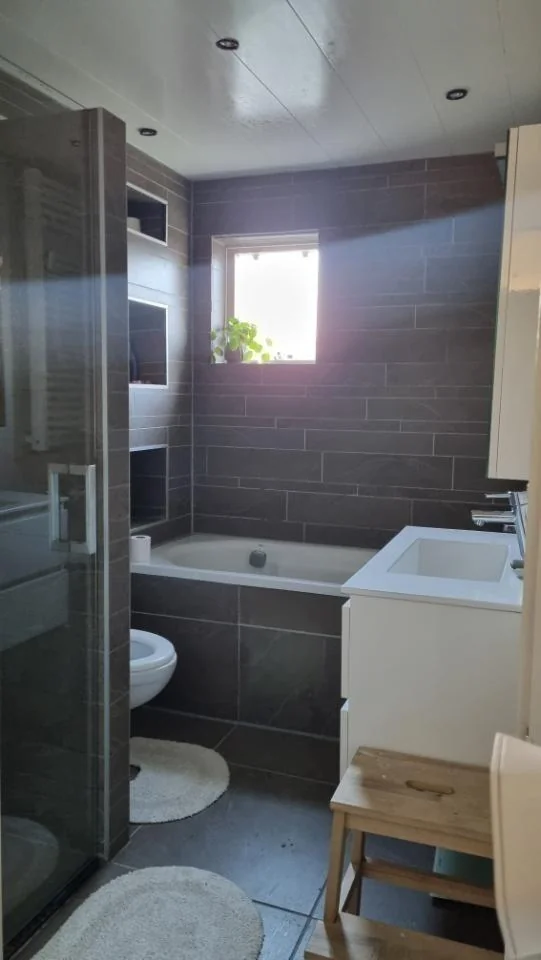 geblurde versie van de foto als achtergrond