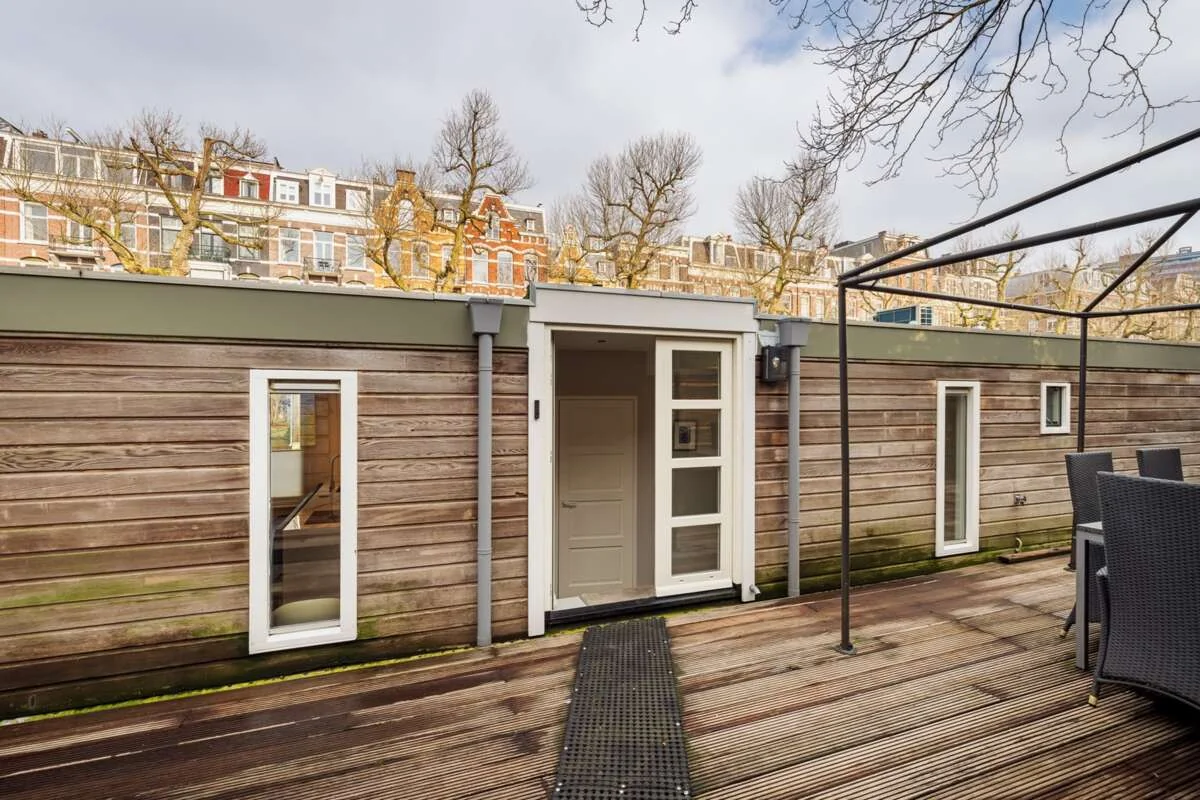 geblurde versie van de foto als achtergrond