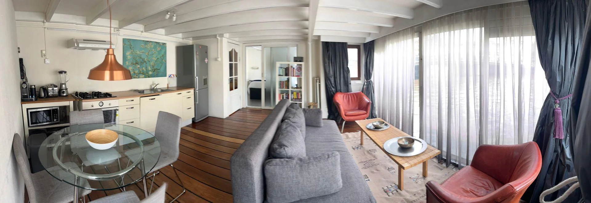 Foto van de Studio gelegen aan de Amstel in Amsterdam
