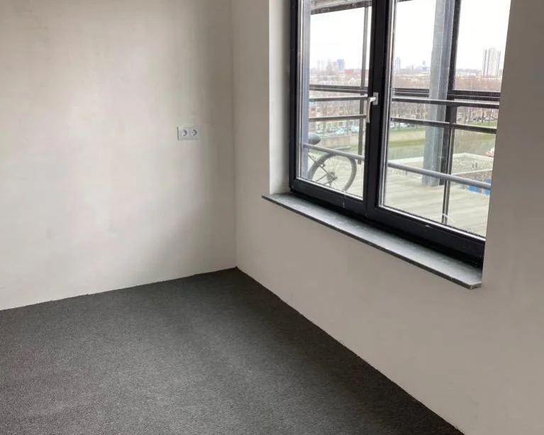 Foto van de Kamer gelegen aan de W.G. Witteveenplein in Rotterdam