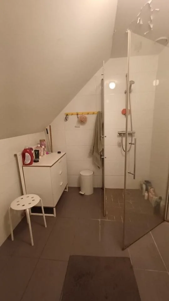 Foto van de Kamer gelegen aan de Commelinstraat in Amsterdam