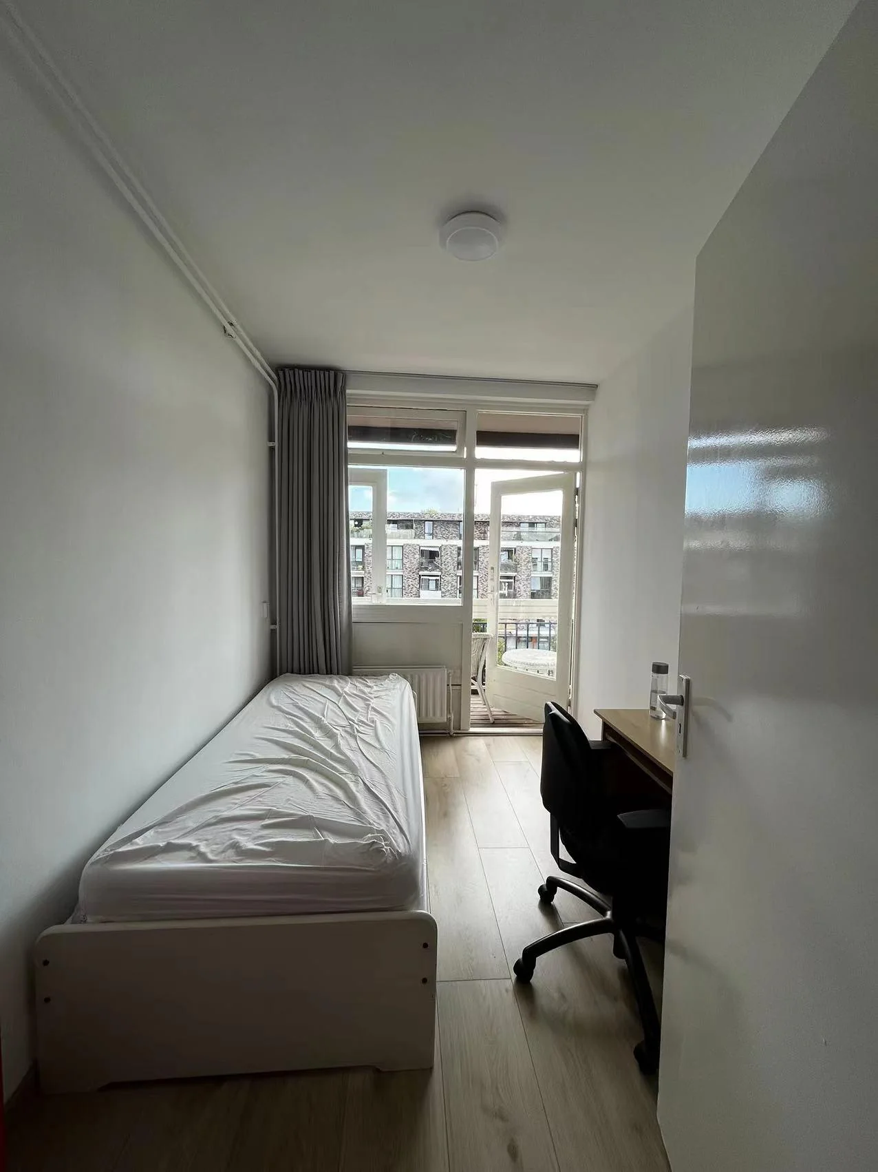 Foto van de Kamer gelegen aan de Haagbeuklaan in Amstelveen