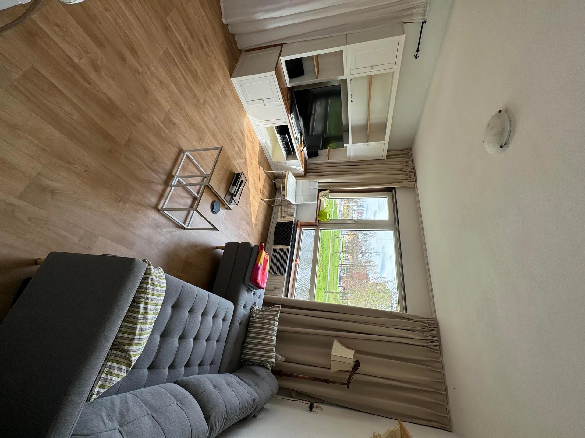 Foto van de Appartement gelegen aan de Prof. R. Casimirstraat in Amsterdam