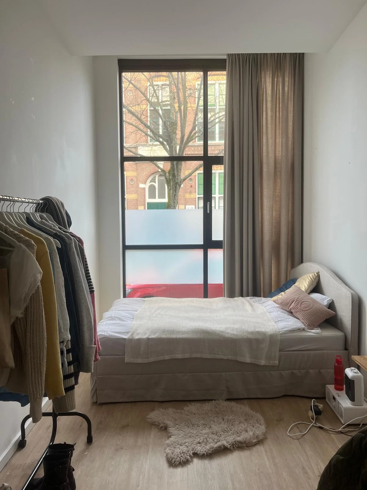 Foto van de Kamer gelegen aan de Schoonderloostraat in Rotterdam