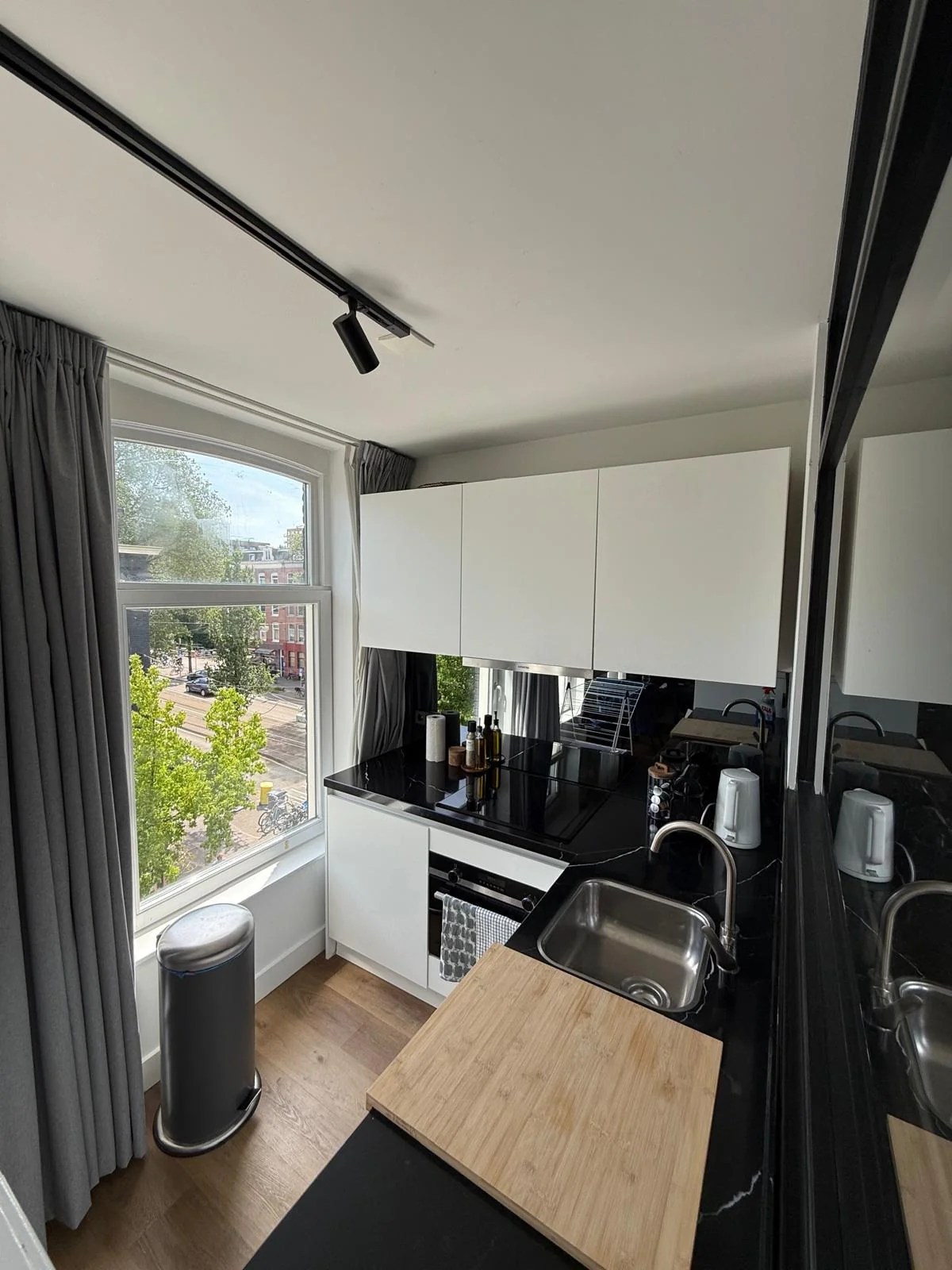 Foto van de Appartement gelegen aan de Jacob van Lennepstraat in Amsterdam