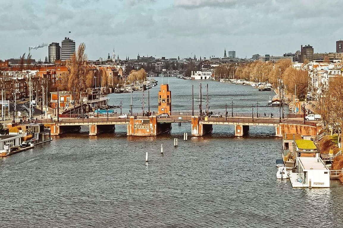 Foto van de Appartement gelegen aan de Omval in Amsterdam