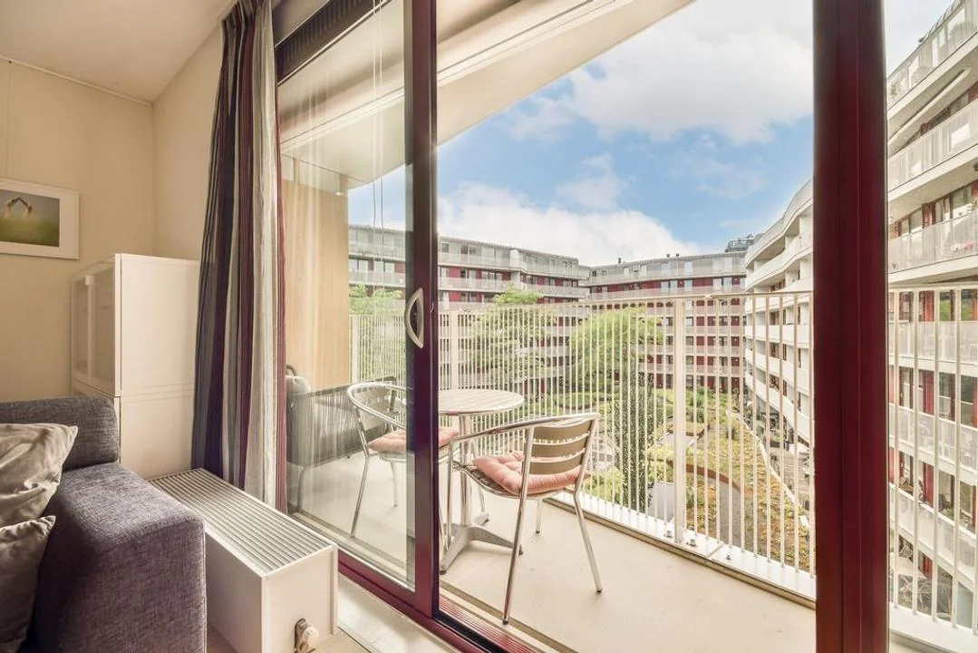 Foto van de Kamer gelegen aan de Carolina MacGillavrylaan in Amsterdam