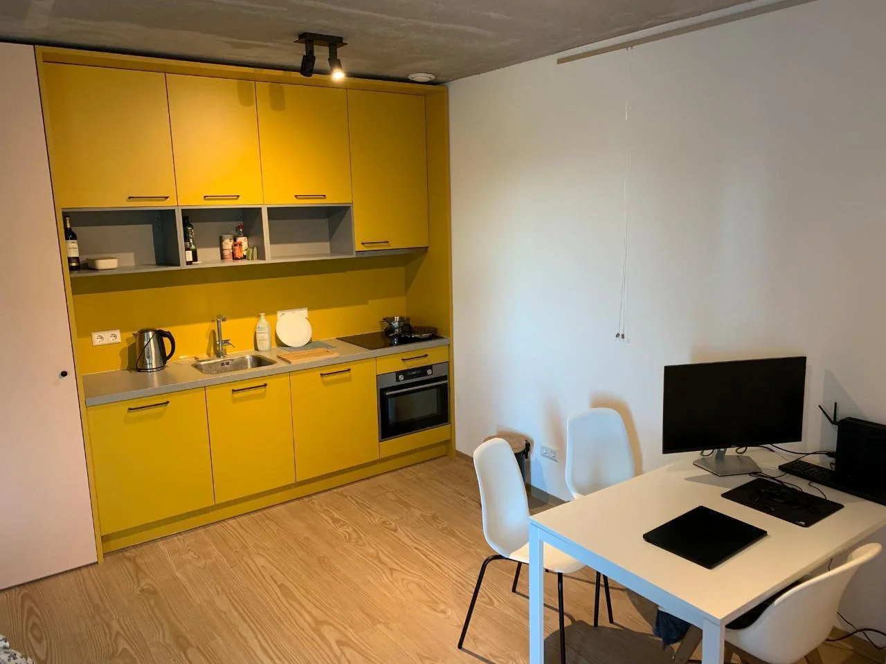 Foto van de Studio gelegen aan de Haparandaweg in Amsterdam