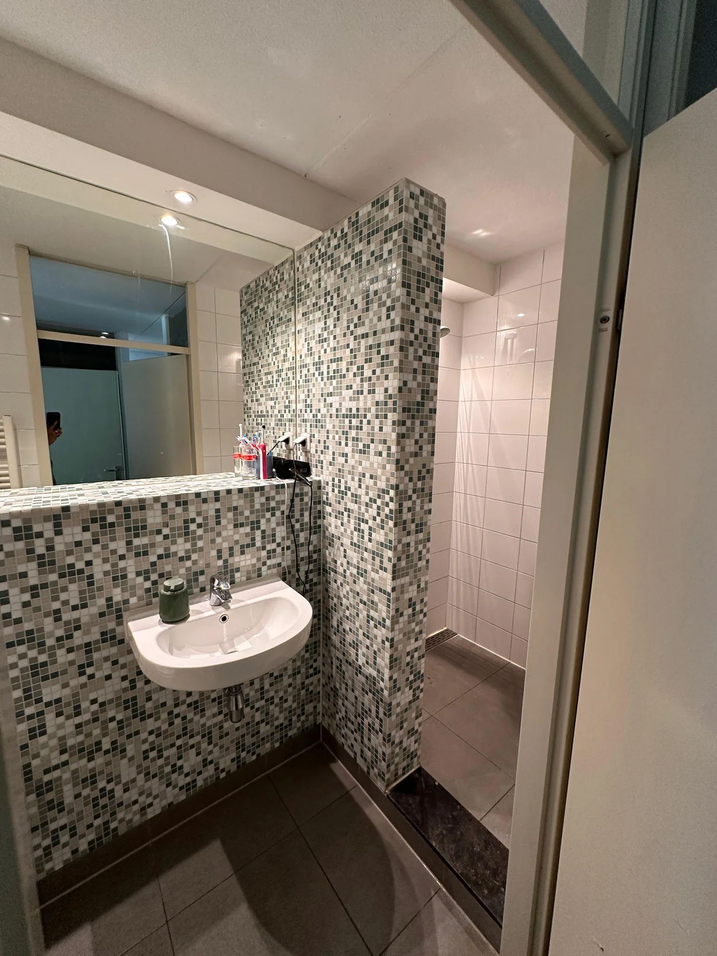 Foto van de Kamer gelegen aan de Binnenzagerij in Amsterdam