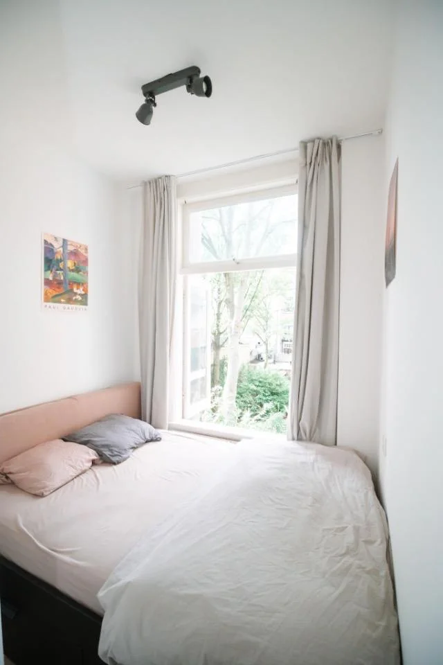 geblurde versie van de foto als achtergrond