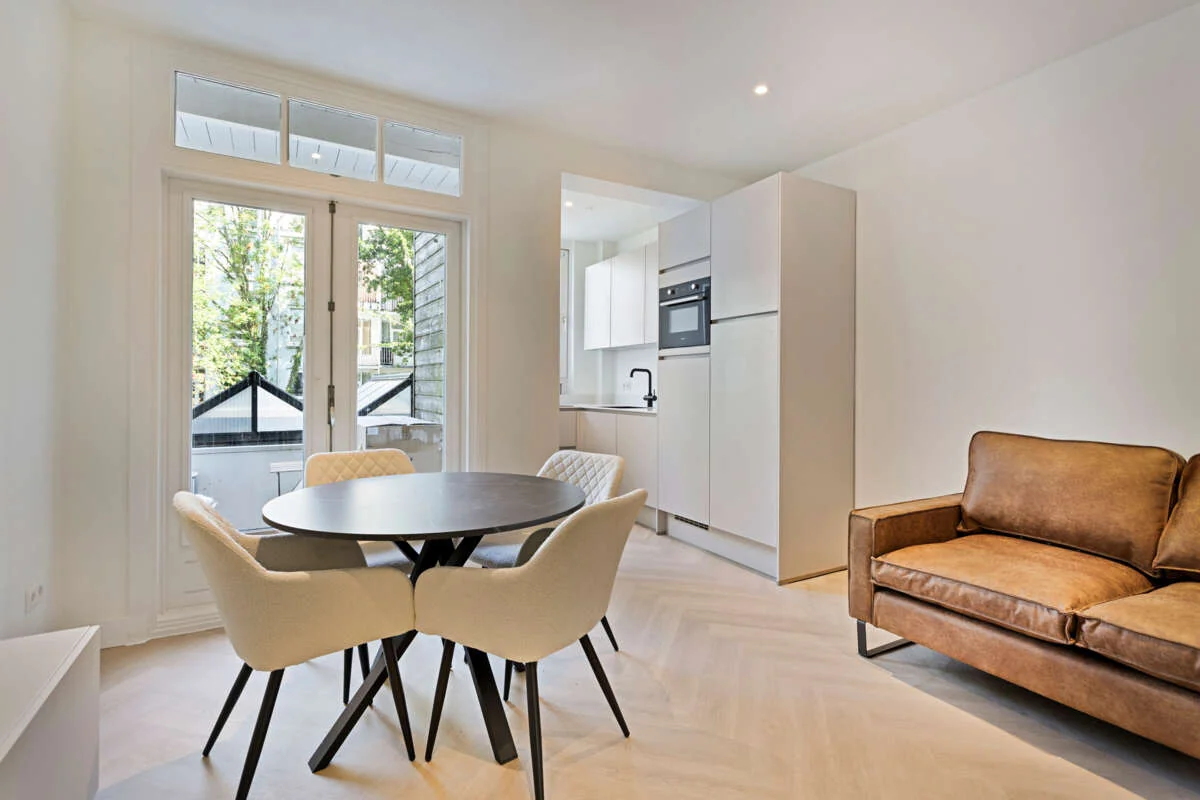 geblurde versie van de foto als achtergrond