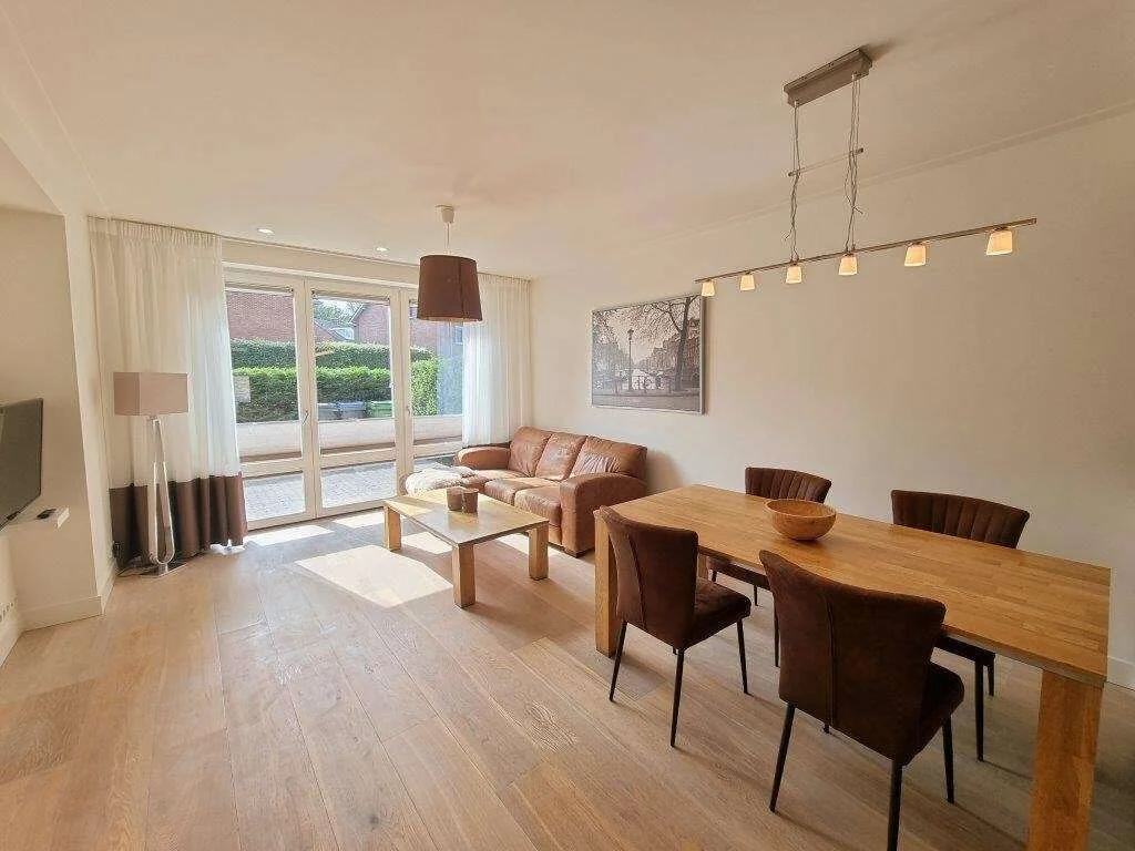 Foto van de Appartement gelegen aan de Mr. Troelstralaan in Amstelveen