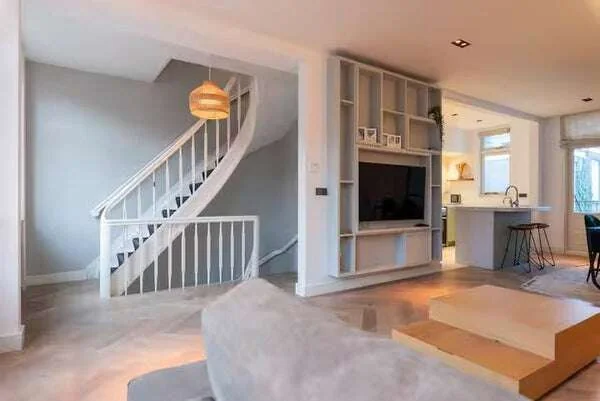 Foto van de Appartement gelegen aan de Eerste Helmersstraat in Amsterdam