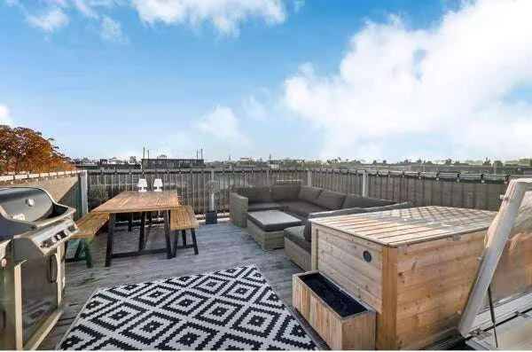 Foto van de Appartement gelegen aan de Eerste Helmersstraat in Amsterdam