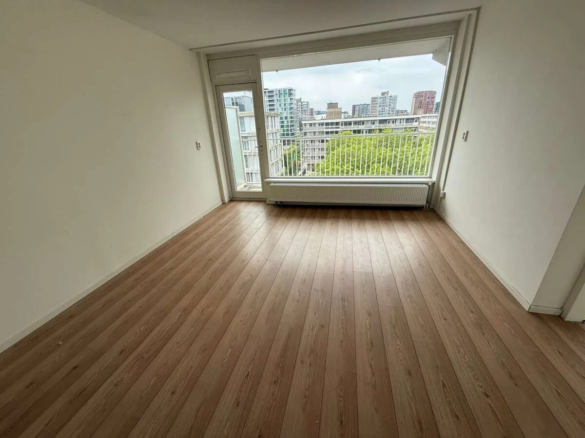 Foto van de Appartement gelegen aan de Delflandplein in Amsterdam