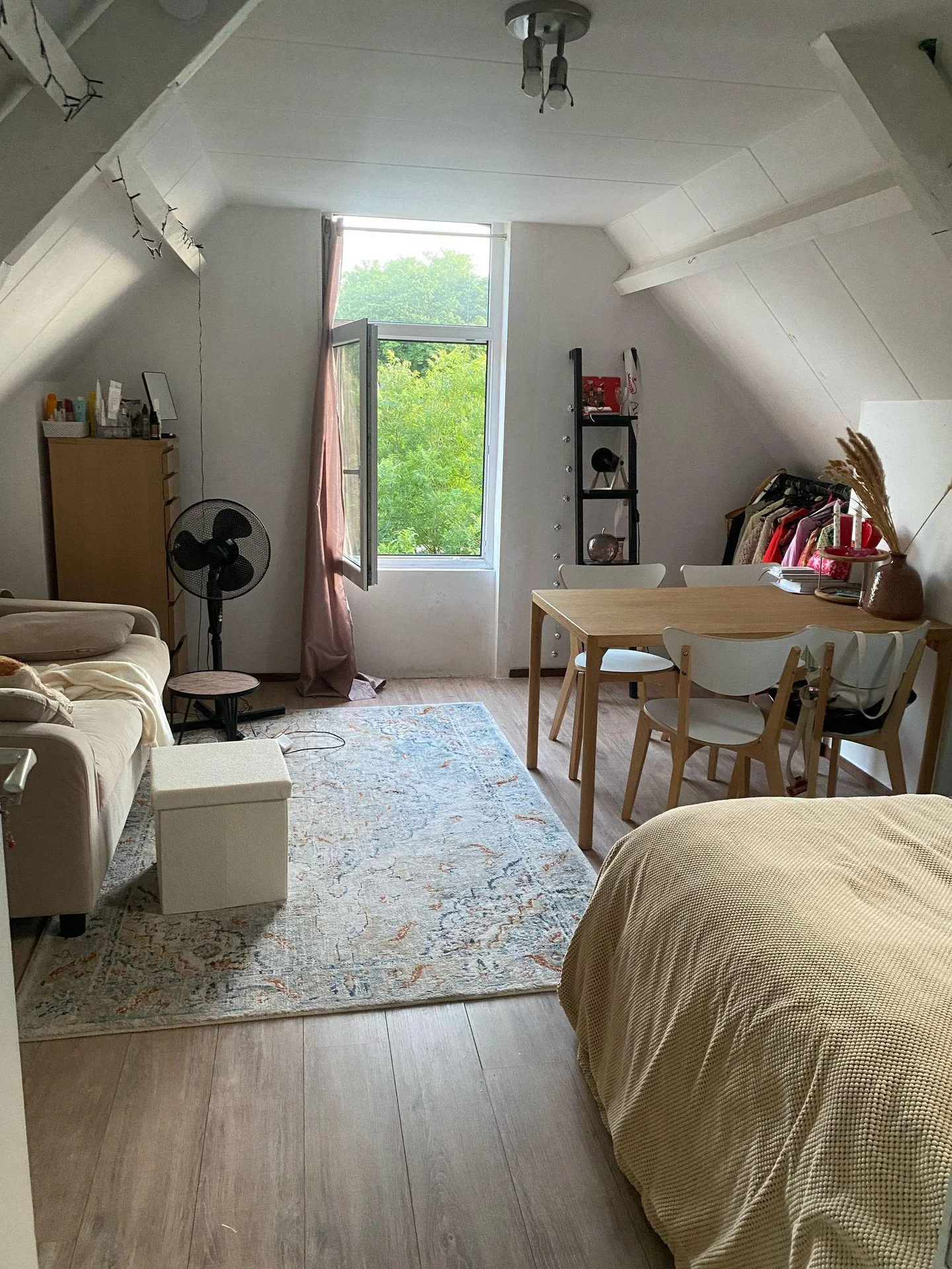 Foto van de Kamer gelegen aan de Willebrordusplein in Rotterdam