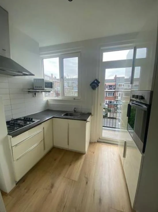 Foto van de Kamer gelegen aan de Maximiliaanstraat in Rotterdam