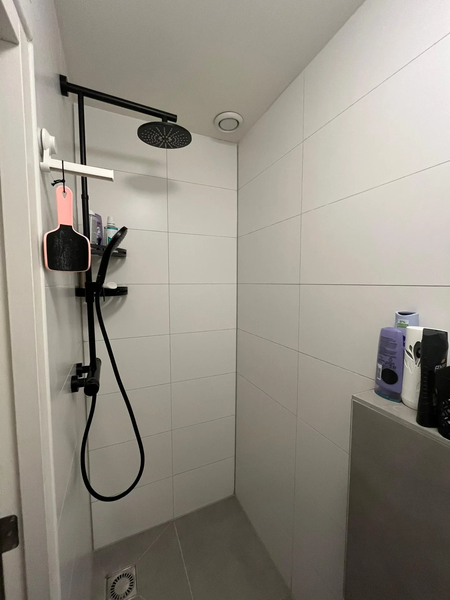 Foto van de Kamer gelegen aan de Maximiliaanstraat in Rotterdam