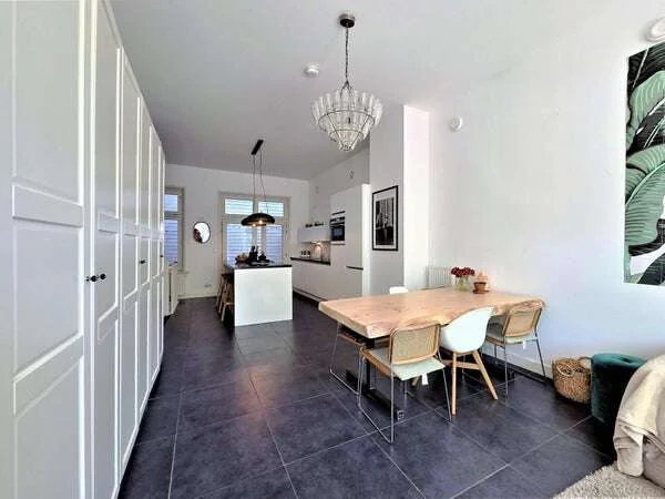 Foto van de Appartement gelegen aan de Oudezijds Voorburgwal in Amsterdam