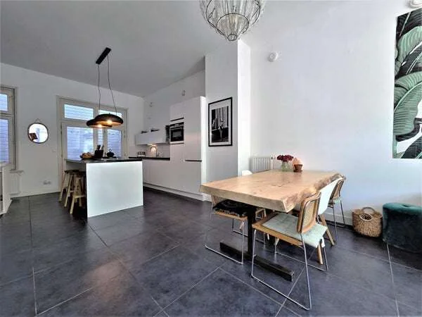Foto van de Appartement gelegen aan de Oudezijds Voorburgwal in Amsterdam