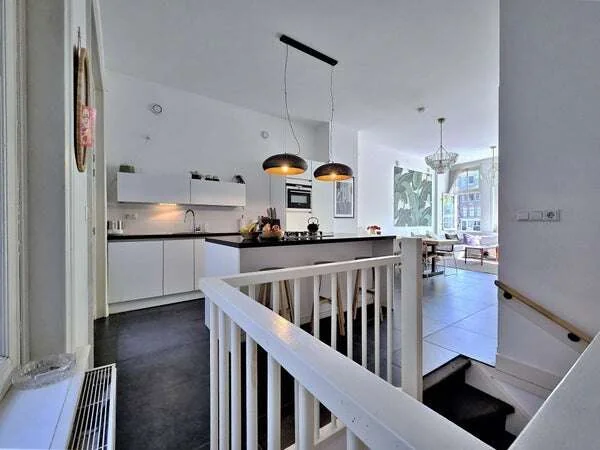 Foto van de Appartement gelegen aan de Oudezijds Voorburgwal in Amsterdam