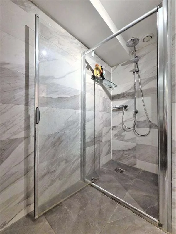 Foto van de Appartement gelegen aan de Oudezijds Voorburgwal in Amsterdam