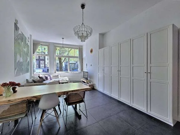 Foto van de Appartement gelegen aan de Oudezijds Voorburgwal in Amsterdam