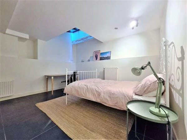 Foto van de Appartement gelegen aan de Oudezijds Voorburgwal in Amsterdam