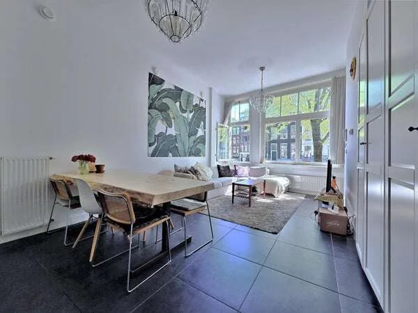 Foto van de Appartement gelegen aan de Oudezijds Voorburgwal in Amsterdam