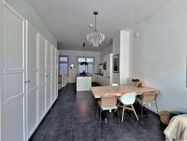 Foto van de Appartement gelegen aan de Oudezijds Voorburgwal in Amsterdam