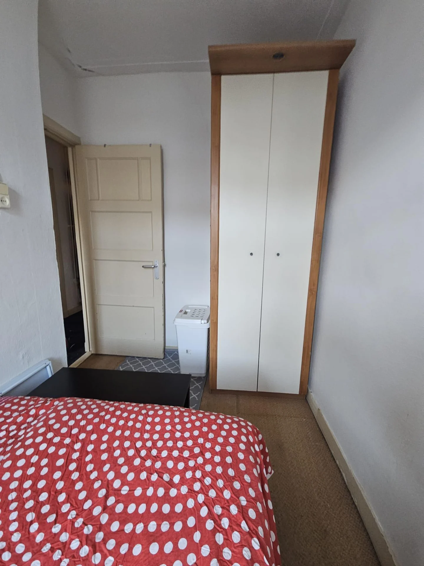 Foto van de Kamer gelegen aan de Tweede Helmersstraat in Amsterdam