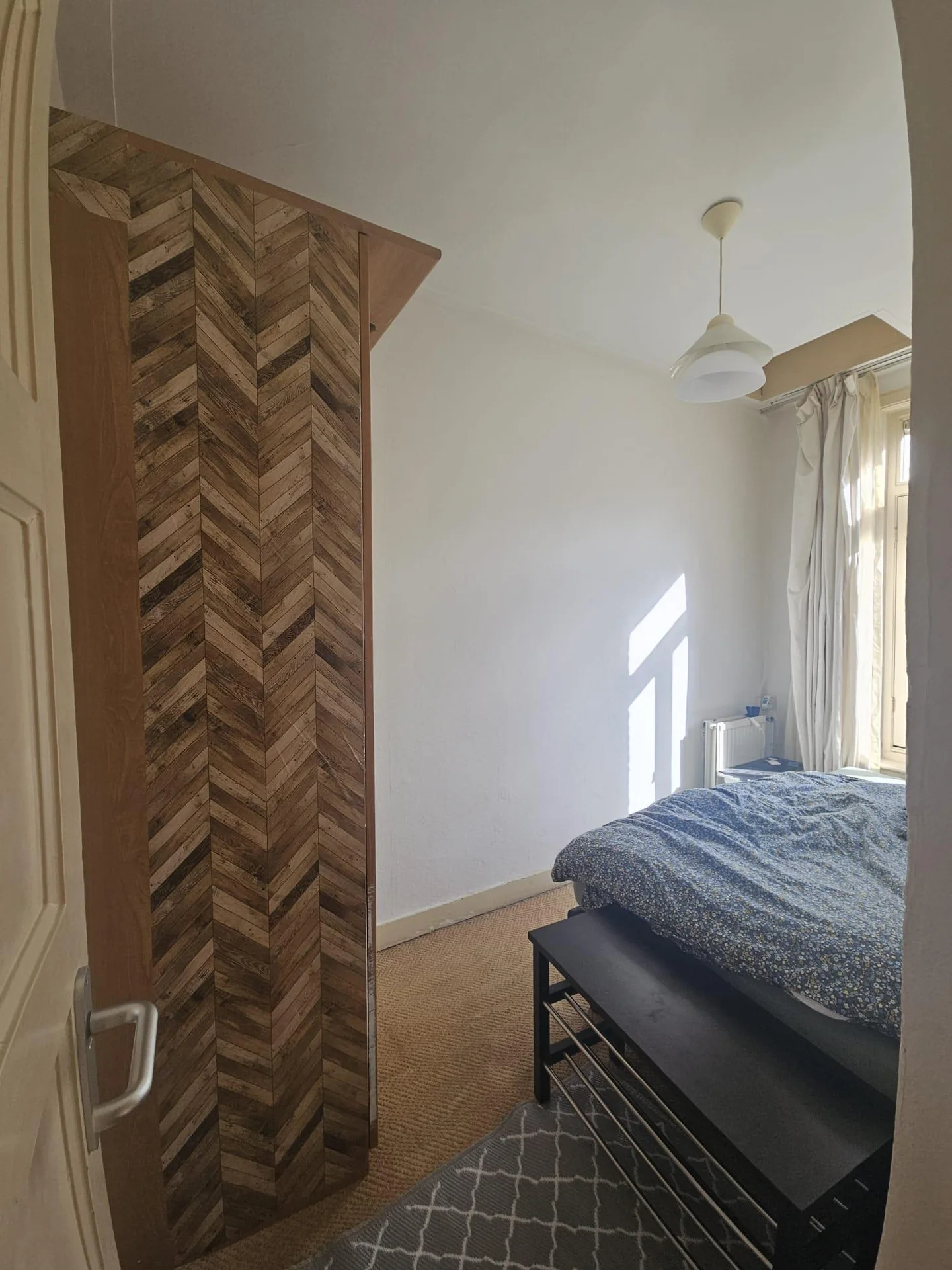 Foto van de Kamer gelegen aan de Tweede Helmersstraat in Amsterdam