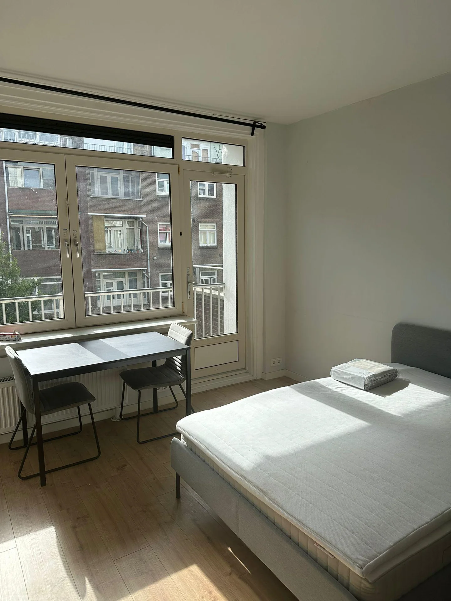 Foto van de Kamer gelegen aan de Narcissenstraat in Rotterdam