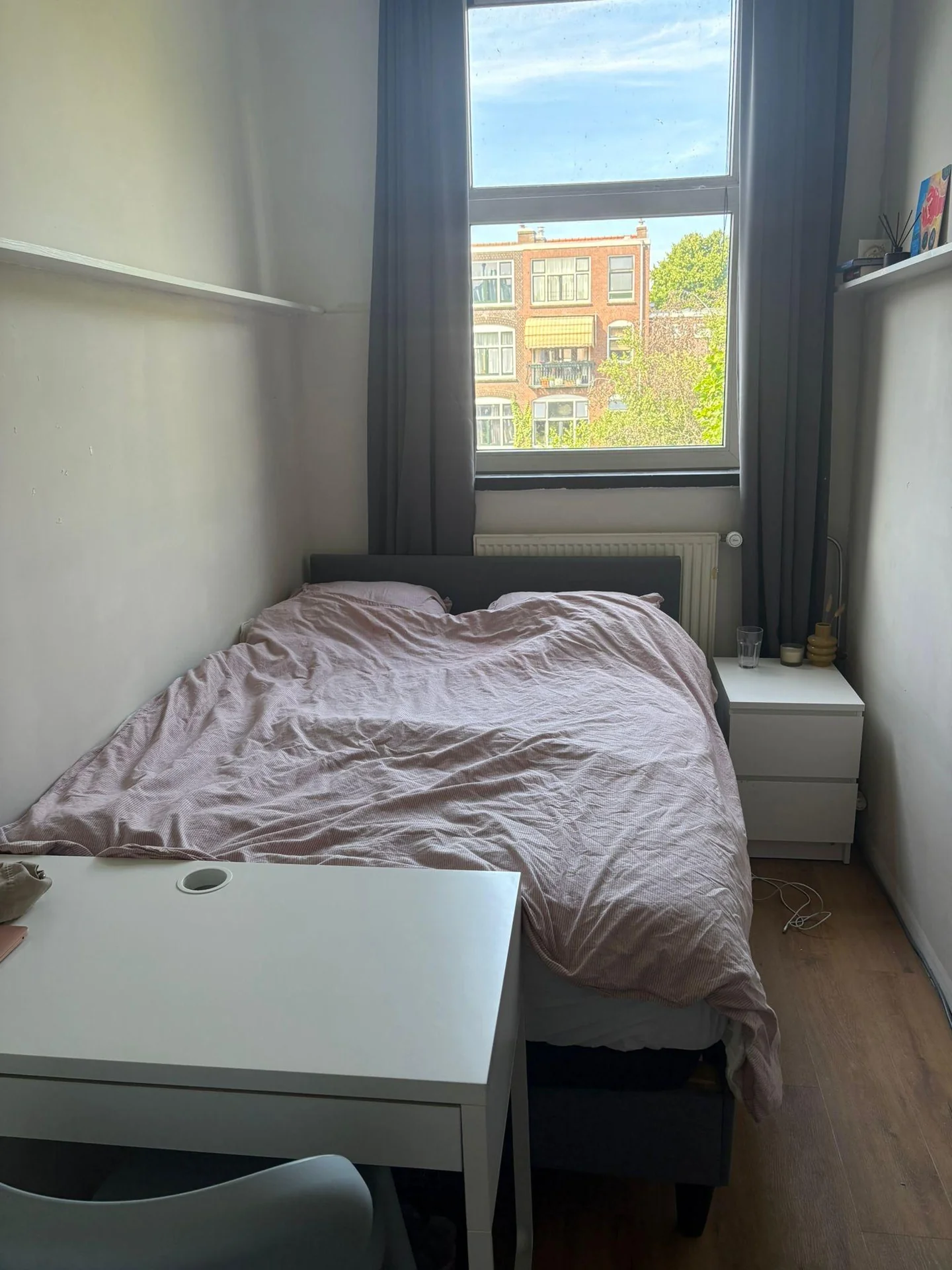 Foto van de Kamer gelegen aan de Oostzeedijk Beneden in Rotterdam