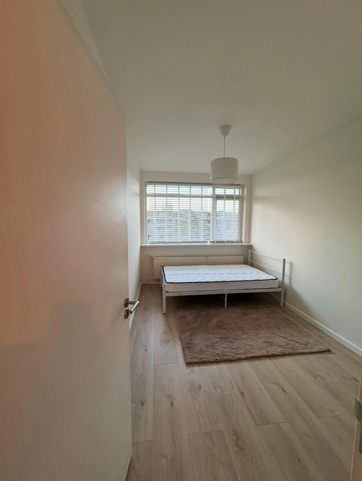 Foto van de Kamer gelegen aan de Moliereweg in Rotterdam