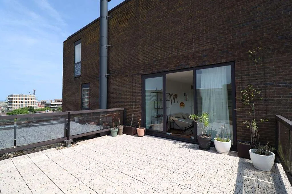 Foto van de Appartement gelegen aan de Eva Besnyöstraat in Amsterdam