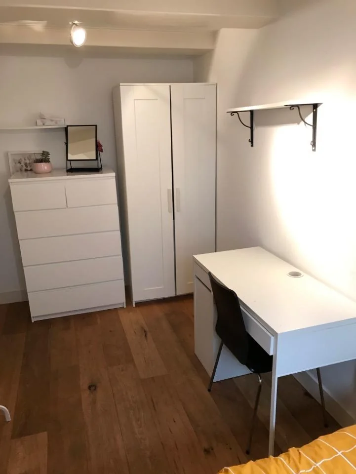 Foto van de Kamer gelegen aan de Prins Hendrikkade in Amsterdam