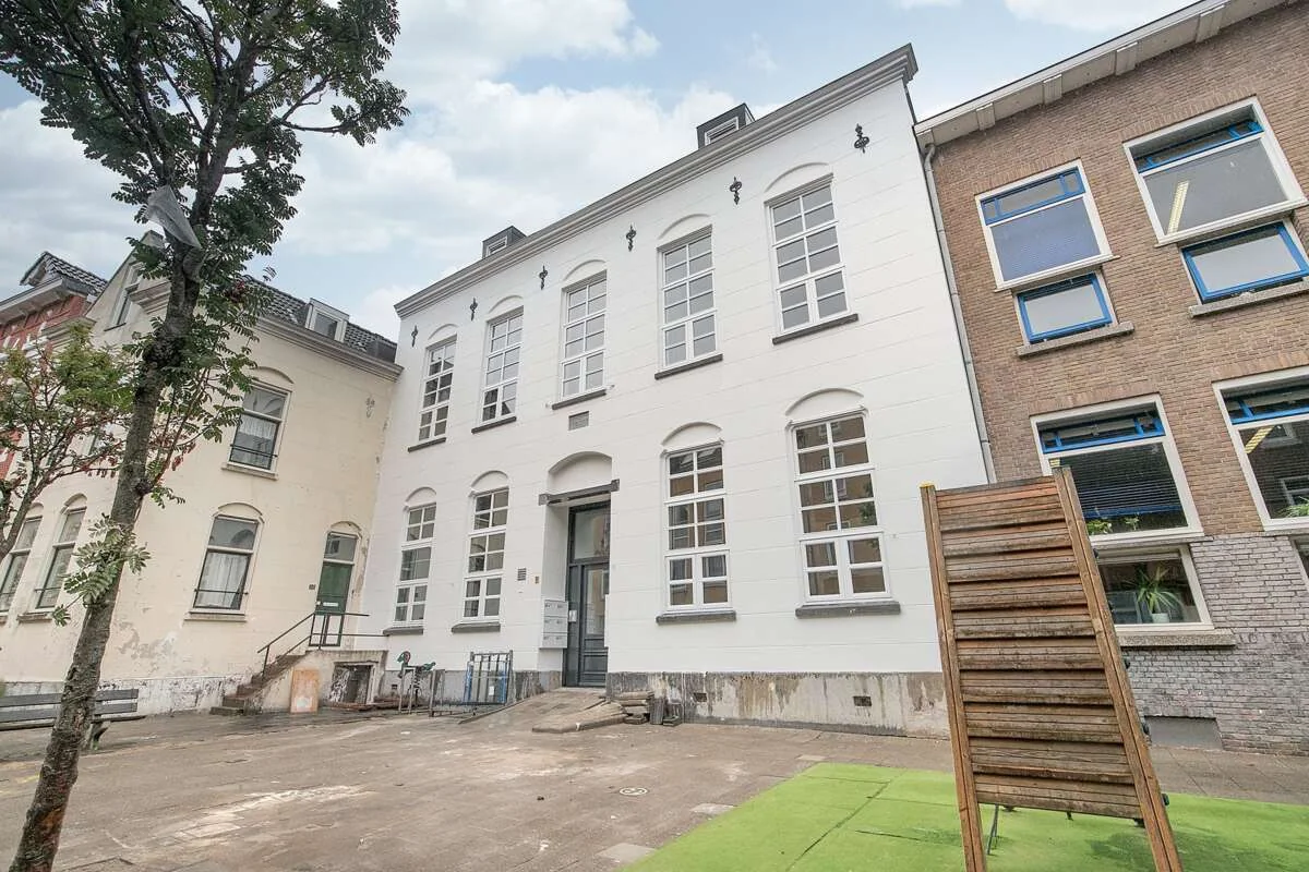 Foto van de Appartement gelegen aan de Zwederstraat in Rotterdam