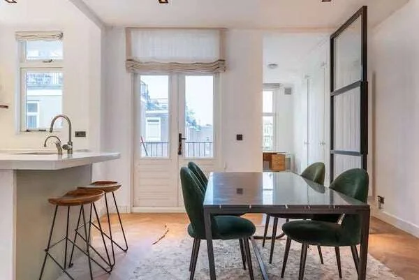 Foto van de Appartement gelegen aan de Eerste Helmersstraat in Amsterdam