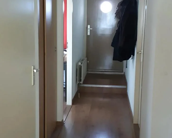Foto van de Kamer gelegen aan de Aartsbisschop Romerostraat in Utrecht