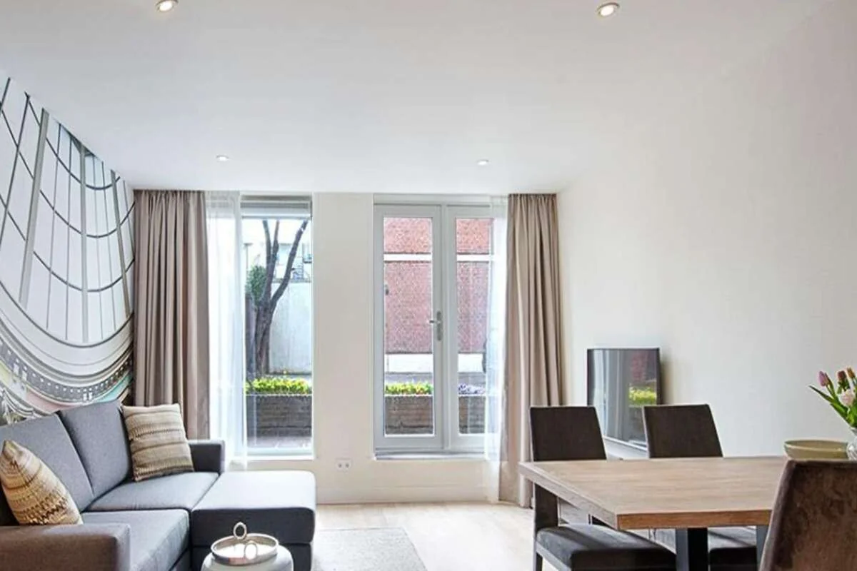 Foto van de Appartement gelegen aan de Laan Copes van Cattenburch in Den Haag