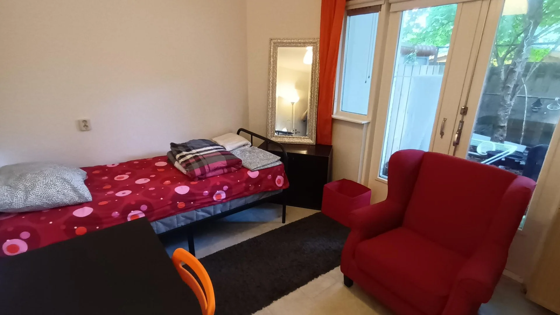 Foto van de Kamer gelegen aan de Zwaluwstraat in Amsterdam