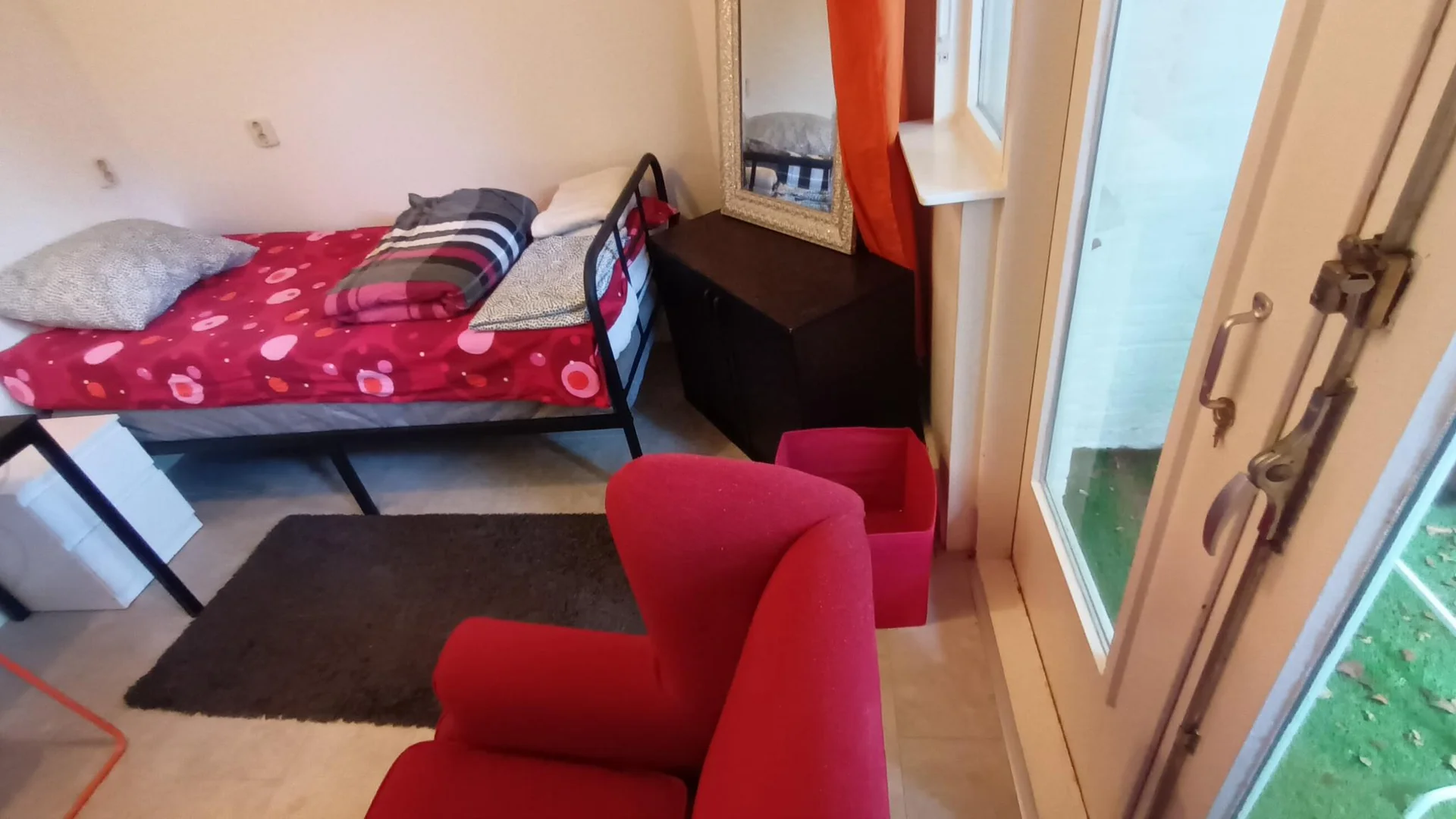 Foto van de Kamer gelegen aan de Zwaluwstraat in Amsterdam