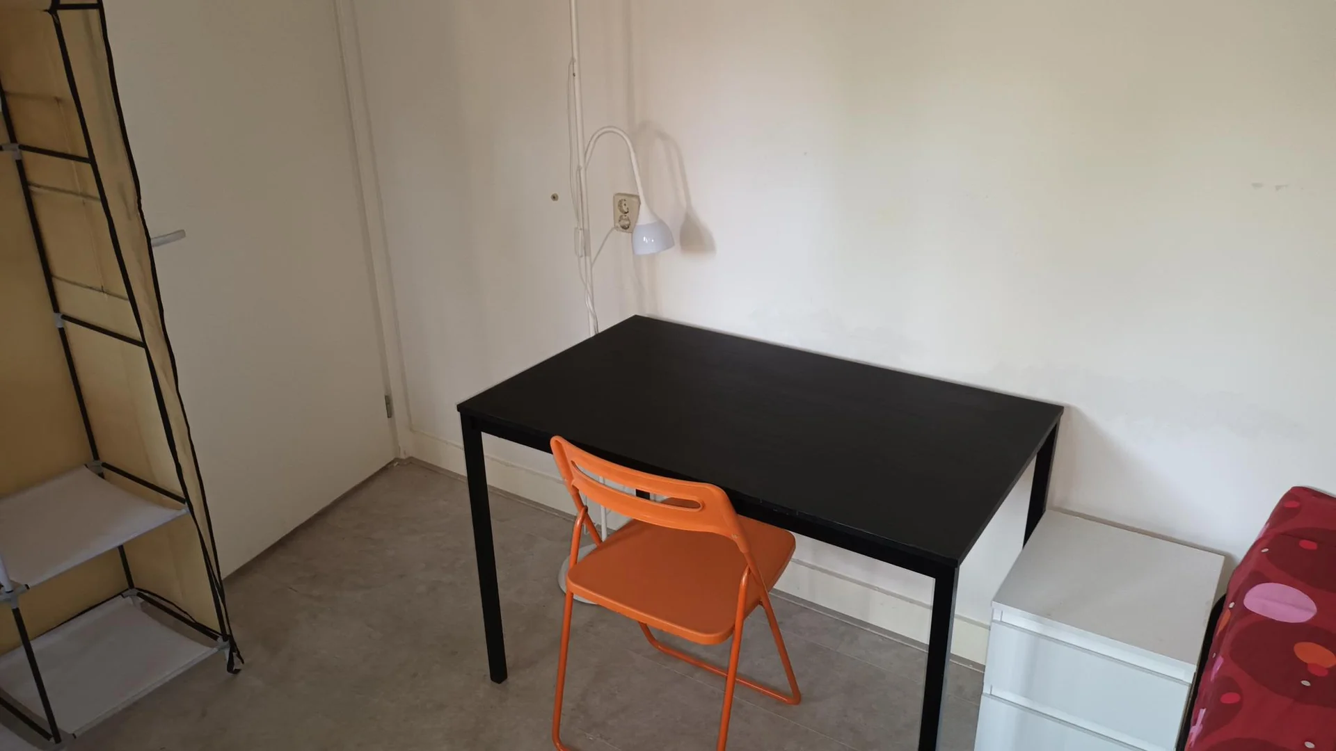 Foto van de Kamer gelegen aan de Zwaluwstraat in Amsterdam
