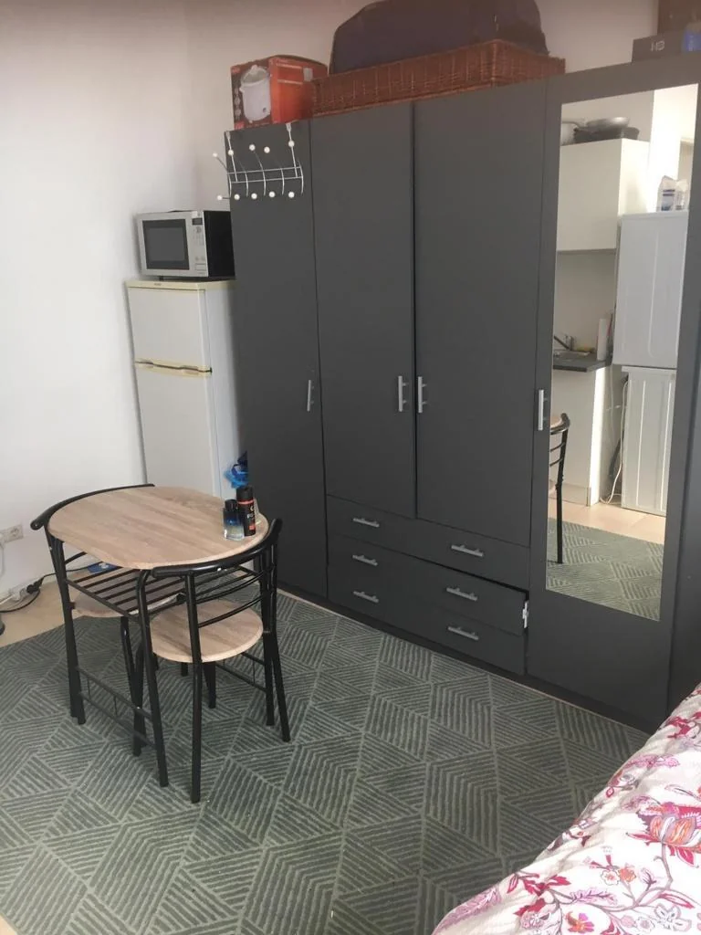 Foto van de Kamer gelegen aan de Vledderstraat in Den Haag